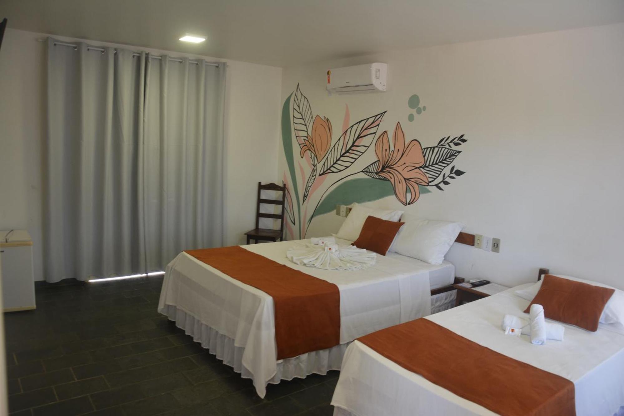 Hotel Brisa Dos Abrolhos Alcobaça Kültér fotó